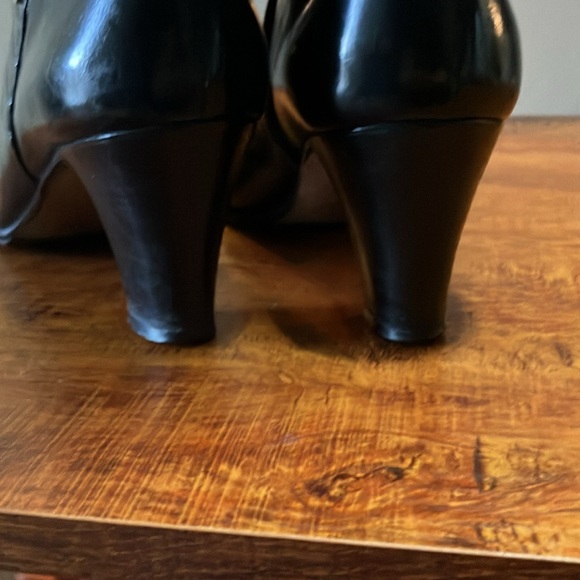 Sold - Picture 5 of 14